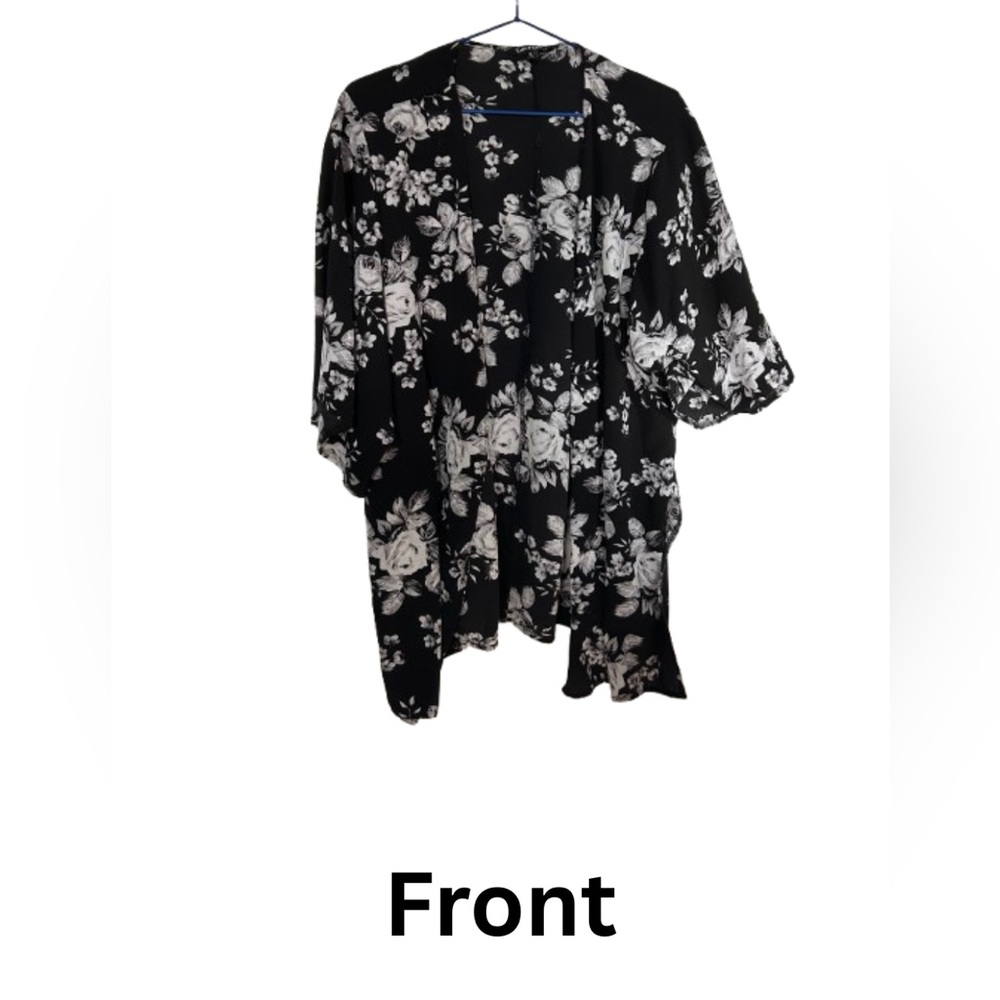 George Monochrome Floral Kimono